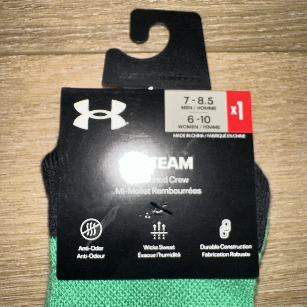 Under Armour Green Black UA Team Cushioned Crew Athletic Socks Unisex 1 Pair‎